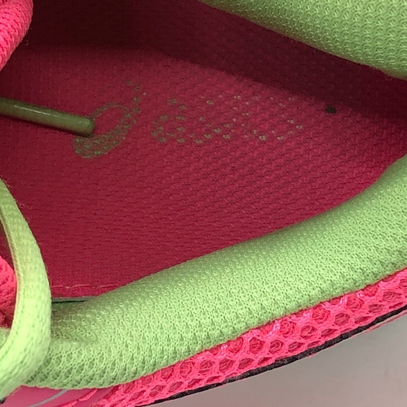 Asics Gel-Nimbus 16 Neon Pink Running Sneakers 6.5 - Picture 15 of 16